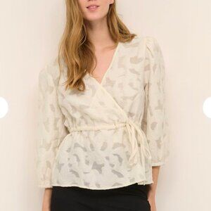 *KAFFE KARINA CREAM FLORAL BLOUSE